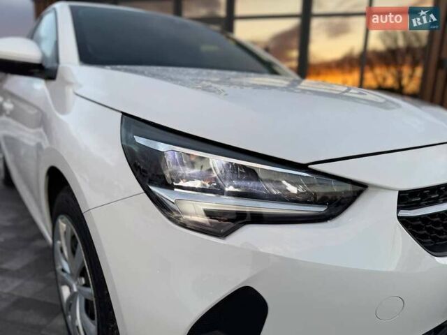 Белый Опель Corsa-e, объемом двигателя 0 л и пробегом 57 тыс. км за 13299 $, фото 8 на Automoto.ua