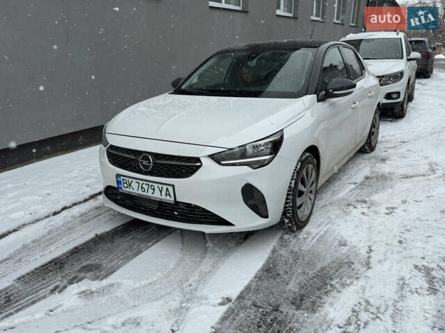 Белый Опель Corsa-e, объемом двигателя 0 л и пробегом 35 тыс. км за 13600 $, фото 29 на Automoto.ua