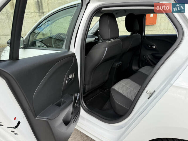 Опель Corsa-e 2021 в Ровно на Automoto.ua Белый Опель Corsa-e, объемом двигателя 0 л и пробегом 50 тыс. км за 12250 $, фото 43 на Automoto.ua