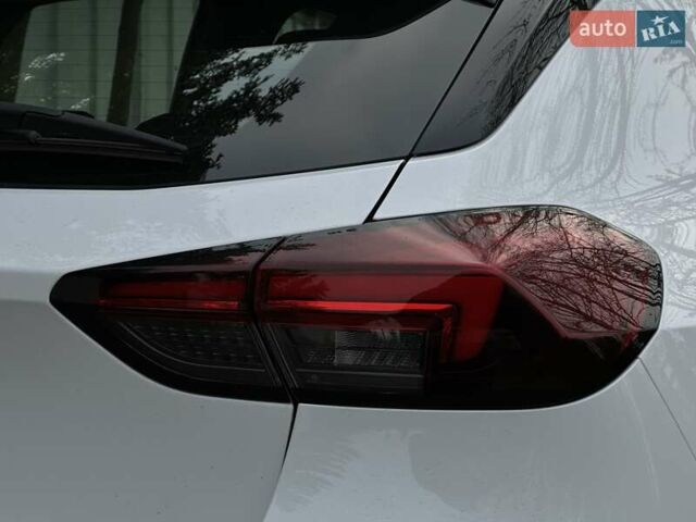 Белый Опель Corsa-e, объемом двигателя 0 л и пробегом 28 тыс. км за 15615 $, фото 28 на Automoto.ua