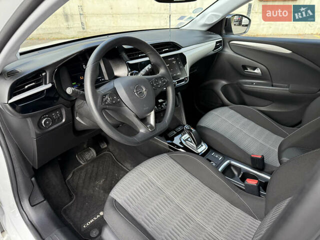 Опель Corsa-e 2021 в Ровно на Automoto.ua Белый Опель Corsa-e, объемом двигателя 0 л и пробегом 50 тыс. км за 12250 $, фото 53 на Automoto.ua