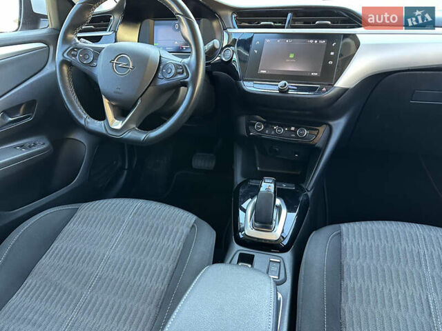 Белый Опель Corsa-e, объемом двигателя 0 л и пробегом 50 тыс. км за 12999 $, фото 20 на Automoto.ua