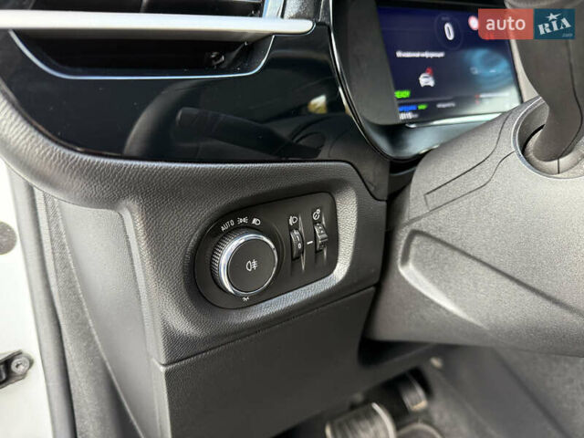 Опель Corsa-e 2021 в Ровно на Automoto.ua Белый Опель Corsa-e, объемом двигателя 0 л и пробегом 50 тыс. км за 12250 $, фото 58 на Automoto.ua