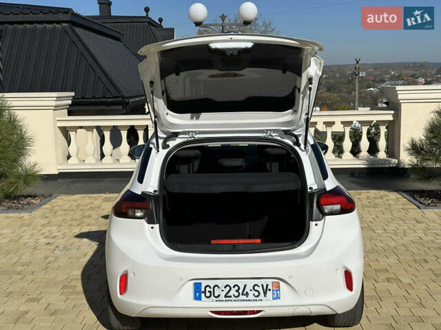 Белый Опель Corsa-e, объемом двигателя 0 л и пробегом 50 тыс. км за 12999 $, фото 16 на Automoto.ua