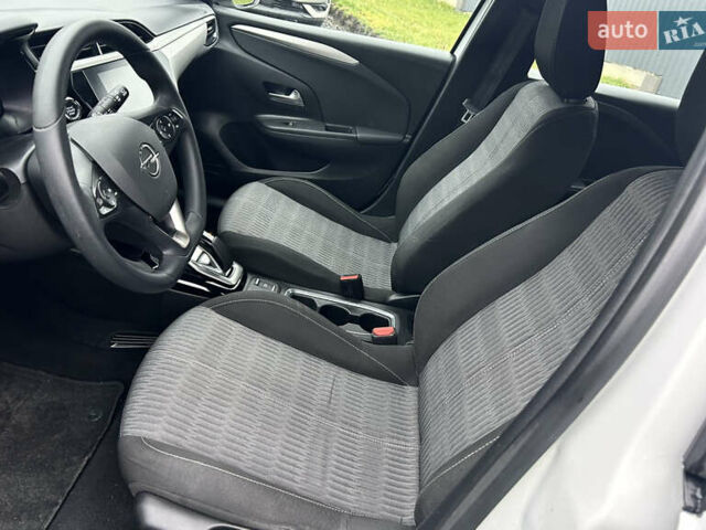 Белый Опель Corsa-e, объемом двигателя 0 л и пробегом 175 тыс. км за 12300 $, фото 25 на Automoto.ua