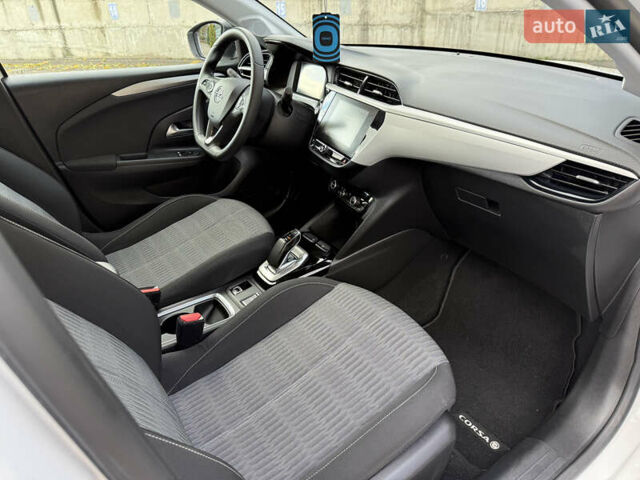 Опель Corsa-e 2021 в Ровно на Automoto.ua Белый Опель Corsa-e, объемом двигателя 0 л и пробегом 50 тыс. км за 12250 $, фото 30 на Automoto.ua