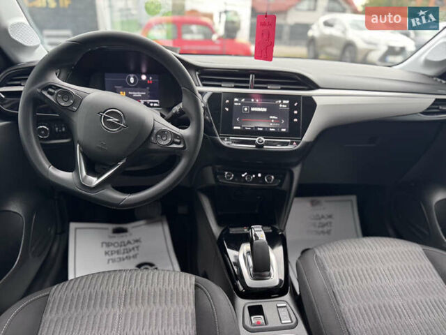 Белый Опель Corsa-e, объемом двигателя 0 л и пробегом 142 тыс. км за 11999 $, фото 36 на Automoto.ua