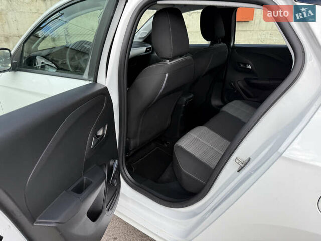 Опель Corsa-e 2021 в Ровно на Automoto.ua Белый Опель Corsa-e, объемом двигателя 0 л и пробегом 50 тыс. км за 12250 $, фото 44 на Automoto.ua
