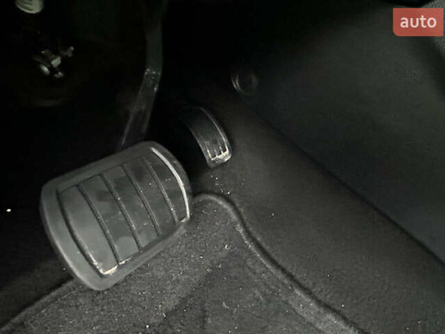 Белый Опель Corsa-e, объемом двигателя 0 л и пробегом 175 тыс. км за 12300 $, фото 40 на Automoto.ua