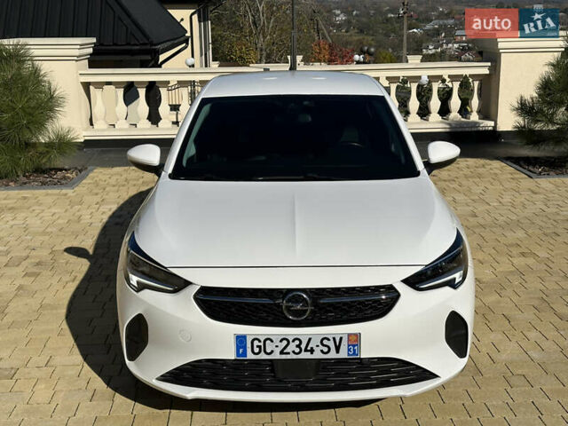 Белый Опель Corsa-e, объемом двигателя 0 л и пробегом 50 тыс. км за 12999 $, фото 12 на Automoto.ua
