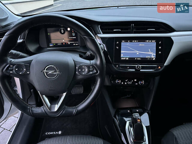 Белый Опель Corsa-e, объемом двигателя 0 л и пробегом 51 тыс. км за 12777 $, фото 19 на Automoto.ua