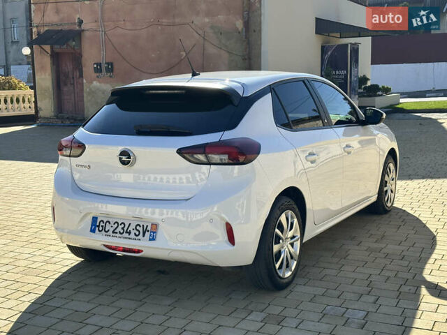 Белый Опель Corsa-e, объемом двигателя 0 л и пробегом 50 тыс. км за 12999 $, фото 7 на Automoto.ua