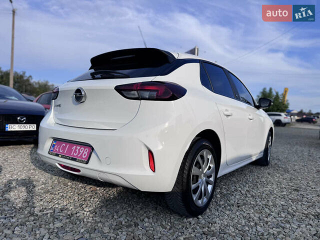 Белый Опель Corsa-e, объемом двигателя 0 л и пробегом 142 тыс. км за 11999 $, фото 13 на Automoto.ua