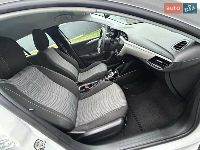 Белый Опель Corsa-e, объемом двигателя 0 л и пробегом 175 тыс. км за 12300 $, фото 27 на Automoto.ua
