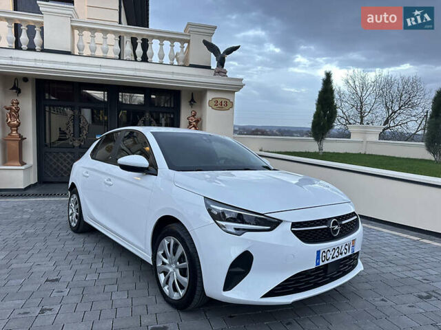 Белый Опель Corsa-e, объемом двигателя 0 л и пробегом 51 тыс. км за 12777 $, фото 7 на Automoto.ua