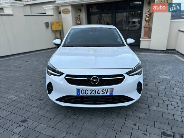 Белый Опель Corsa-e, объемом двигателя 0 л и пробегом 51 тыс. км за 12777 $, фото 8 на Automoto.ua