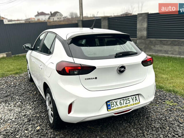 Белый Опель Corsa-e, объемом двигателя 0 л и пробегом 175 тыс. км за 12300 $, фото 17 на Automoto.ua