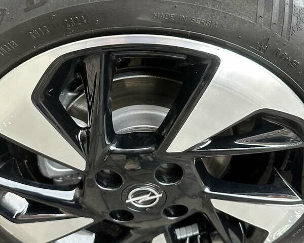 Белый Опель Corsa-e, объемом двигателя 0 л и пробегом 53 тыс. км за 16200 $, фото 39 на Automoto.ua