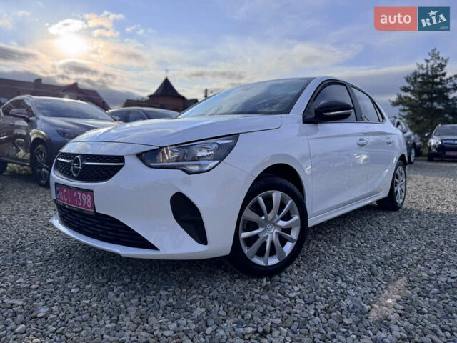 Белый Опель Corsa-e, объемом двигателя 0 л и пробегом 142 тыс. км за 11999 $, фото 4 на Automoto.ua