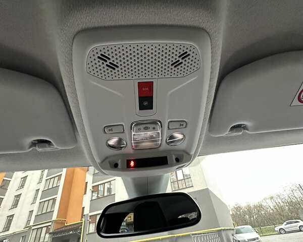 Белый Опель Corsa-e, объемом двигателя 0 л и пробегом 53 тыс. км за 16200 $, фото 13 на Automoto.ua