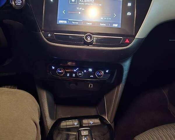 Белый Опель Corsa-e, объемом двигателя 0 л и пробегом 34 тыс. км за 11999 $, фото 25 на Automoto.ua