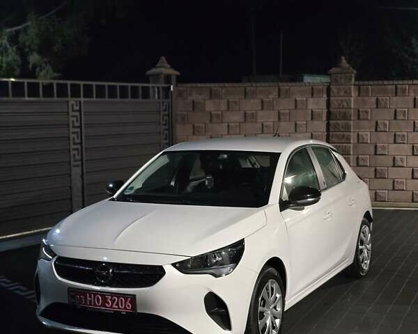 Белый Опель Corsa-e, объемом двигателя 0 л и пробегом 34 тыс. км за 11999 $, фото 4 на Automoto.ua