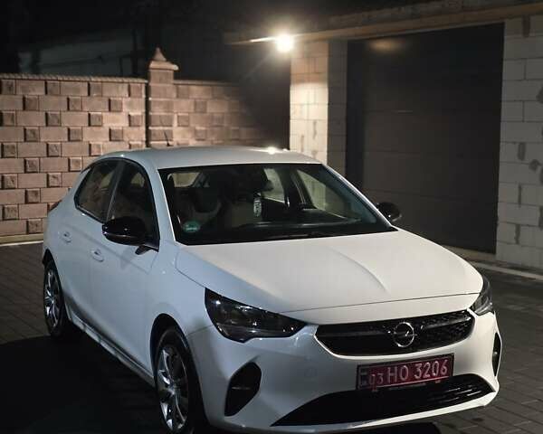 Белый Опель Corsa-e, объемом двигателя 0 л и пробегом 34 тыс. км за 11999 $, фото 6 на Automoto.ua
