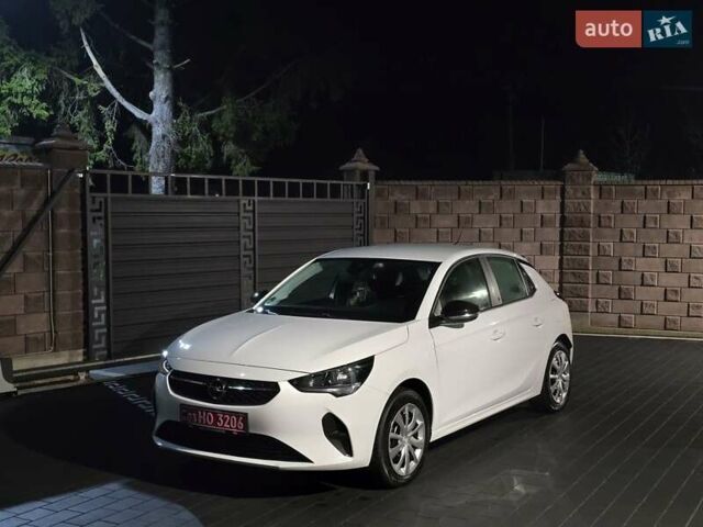 Белый Опель Corsa-e, объемом двигателя 0 л и пробегом 34 тыс. км за 11999 $, фото 13 на Automoto.ua