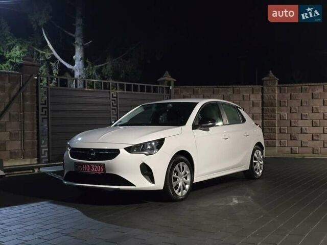 Белый Опель Corsa-e, объемом двигателя 0 л и пробегом 34 тыс. км за 11999 $, фото 17 на Automoto.ua