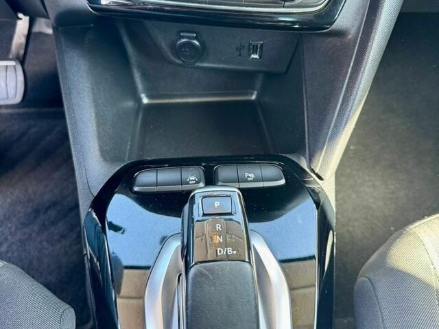Білий Опель Corsa-e, об'ємом двигуна 0 л та пробігом 115 тис. км за 12999 $, фото 23 на Automoto.ua