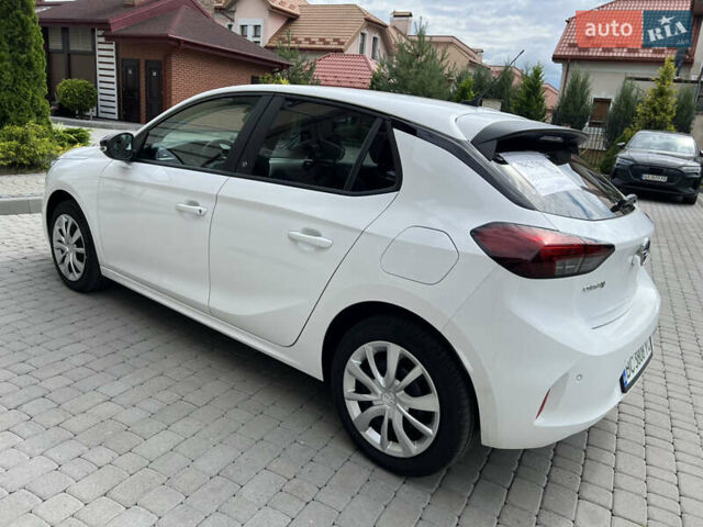 Белый Опель Corsa-e, объемом двигателя 0 л и пробегом 39 тыс. км за 13500 $, фото 4 на Automoto.ua