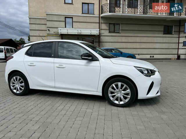 Белый Опель Corsa-e, объемом двигателя 0 л и пробегом 39 тыс. км за 13500 $, фото 2 на Automoto.ua