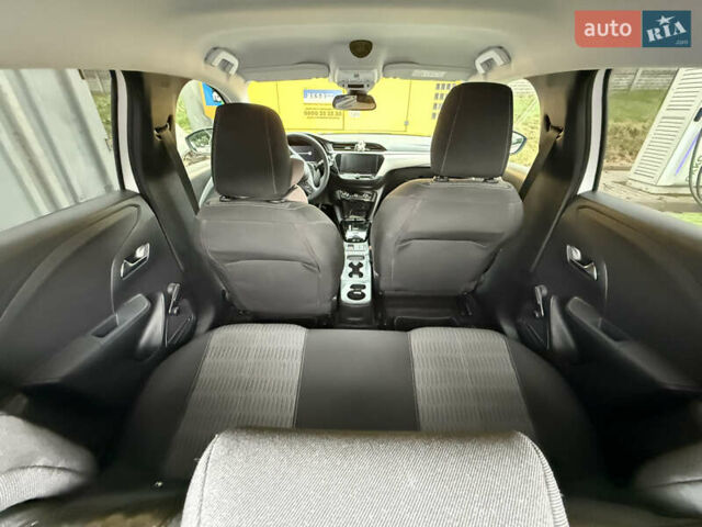 Белый Опель Corsa-e, объемом двигателя 0 л и пробегом 54 тыс. км за 13500 $, фото 22 на Automoto.ua