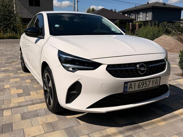 Білий Опель Corsa-e, об'ємом двигуна 0 л та пробігом 55 тис. км за 15500 $, фото 1 на Automoto.ua