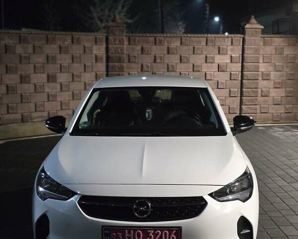 Белый Опель Corsa-e, объемом двигателя 0 л и пробегом 34 тыс. км за 11999 $, фото 5 на Automoto.ua