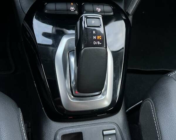 Белый Опель Corsa-e, объемом двигателя 0 л и пробегом 37 тыс. км за 14200 $, фото 20 на Automoto.ua