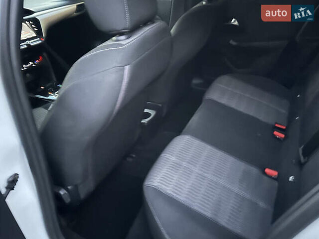 Білий Опель Corsa-e, об'ємом двигуна 0 л та пробігом 24 тис. км за 13500 $, фото 9 на Automoto.ua