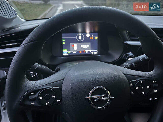 Білий Опель Corsa-e, об'ємом двигуна 0 л та пробігом 24 тис. км за 13500 $, фото 14 на Automoto.ua