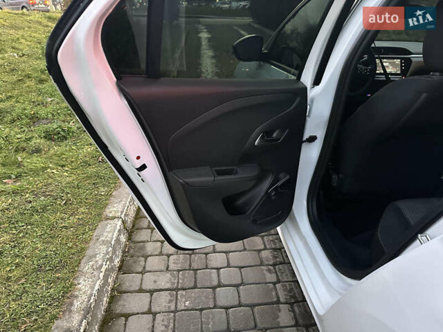 Білий Опель Corsa-e, об'ємом двигуна 0 л та пробігом 24 тис. км за 13500 $, фото 10 на Automoto.ua