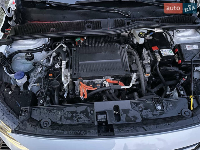Білий Опель Corsa-e, об'ємом двигуна 0 л та пробігом 24 тис. км за 13500 $, фото 22 на Automoto.ua