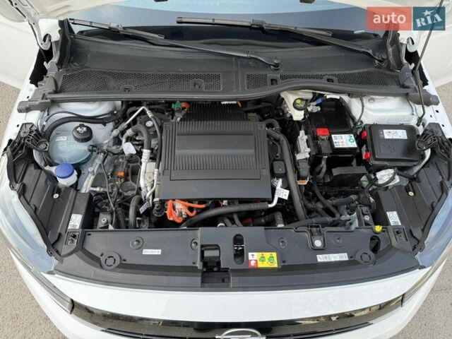 Білий Опель Corsa-e, об'ємом двигуна 0 л та пробігом 5 тис. км за 16700 $, фото 79 на Automoto.ua