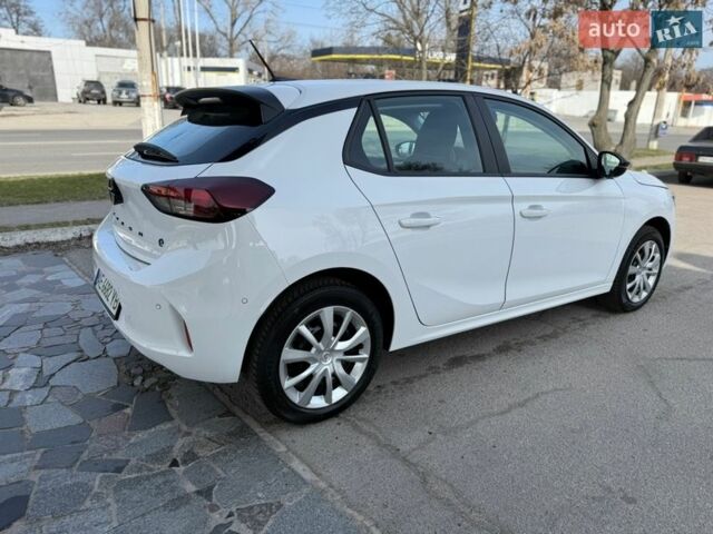 Белый Опель Corsa-e, объемом двигателя 0 л и пробегом 5 тыс. км за 16800 $, фото 19 на Automoto.ua