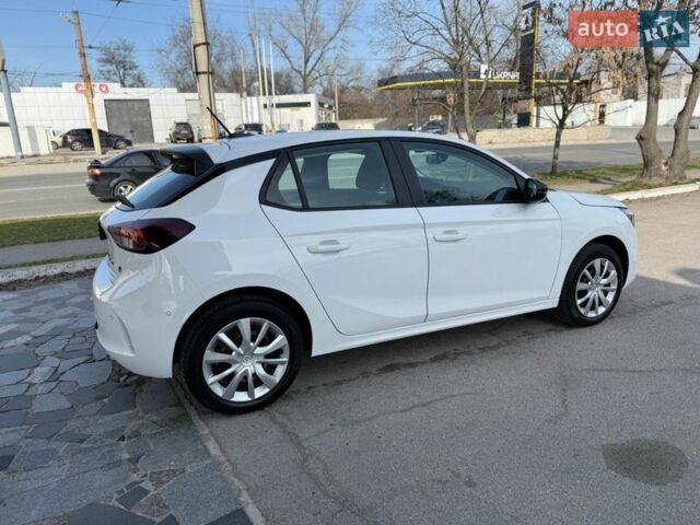 Белый Опель Corsa-e, объемом двигателя 0 л и пробегом 5 тыс. км за 16800 $, фото 18 на Automoto.ua