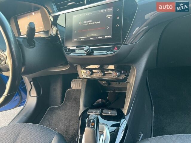 Черный Опель Corsa-e, объемом двигателя 0 л и пробегом 50 тыс. км за 15199 $, фото 14 на Automoto.ua