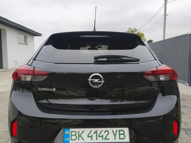Чорний Опель Corsa-e, об'ємом двигуна 0 л та пробігом 62 тис. км за 13999 $, фото 6 на Automoto.ua