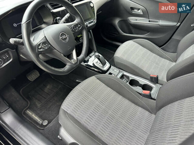 Чорний Опель Corsa-e, об'ємом двигуна 0 л та пробігом 32 тис. км за 12950 $, фото 7 на Automoto.ua