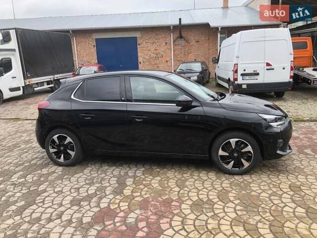 Черный Опель Corsa-e, объемом двигателя 0 л и пробегом 8 тыс. км за 16000 $, фото 2 на Automoto.ua
