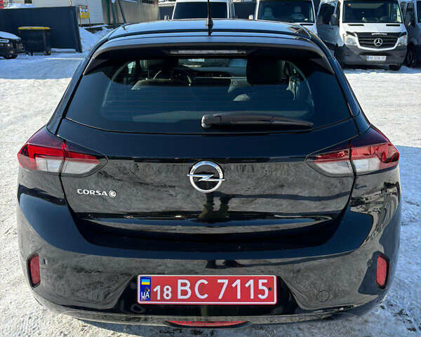 Чорний Опель Corsa-e, об'ємом двигуна 0 л та пробігом 64 тис. км за 10899 $, фото 7 на Automoto.ua