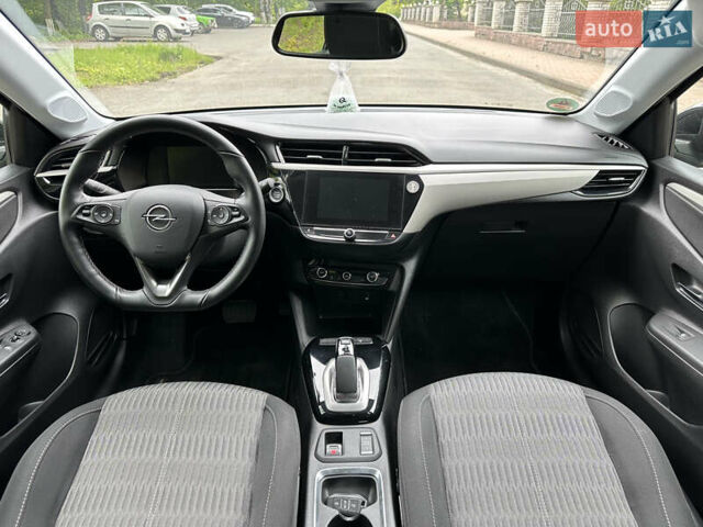 Чорний Опель Corsa-e, об'ємом двигуна 0 л та пробігом 32 тис. км за 12950 $, фото 11 на Automoto.ua