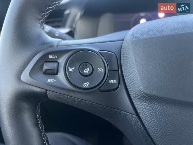 Черный Опель Corsa-e, объемом двигателя 0 л и пробегом 6 тыс. км за 15350 $, фото 34 на Automoto.ua